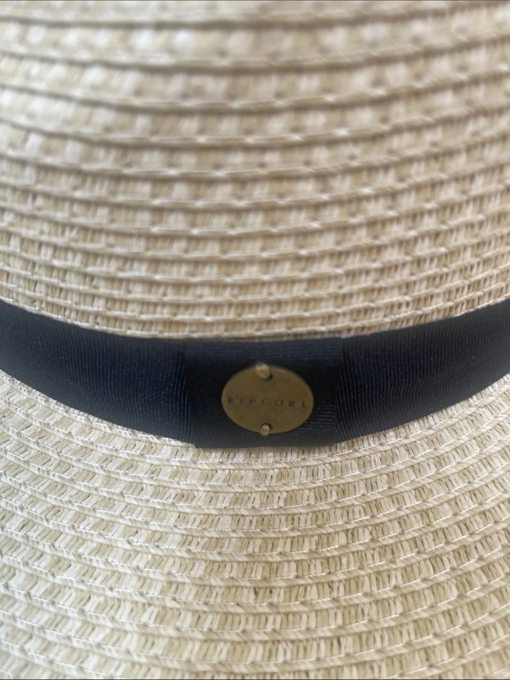 Rip Curl Beige Straw Fedora with Black Band size S/M